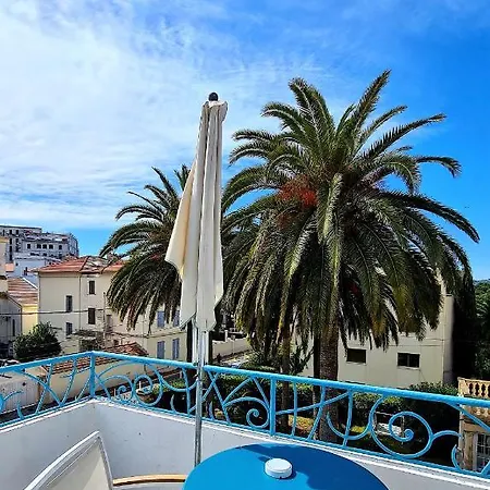 La Hotel