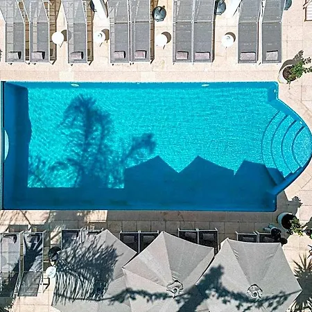 La Hotel 3*